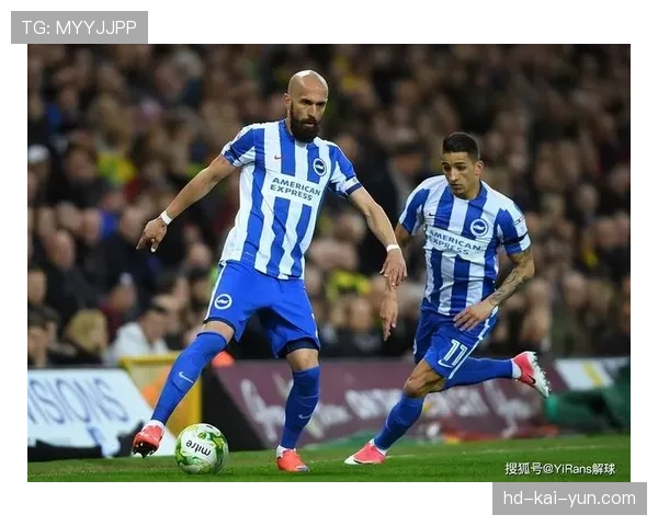 欧联杯赛场，勒沃库森加时赛绝杀布莱顿，两队均耗尽最后一分体能